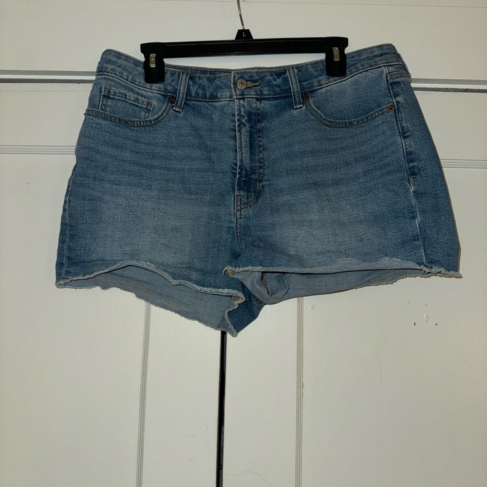 Old Navy Women's Light Blue Jean Shorts